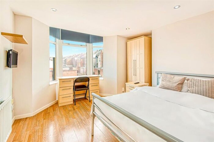 6 Bedroom Terraced House To Rent In (£pppw) Stratford Road, Newcastle Upon Tyne, NE6