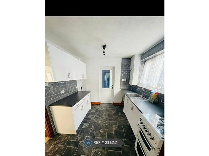 3 Bedroom Semi-Detached House To Rent In Chiltern Avenue, High Wycombe, HP12