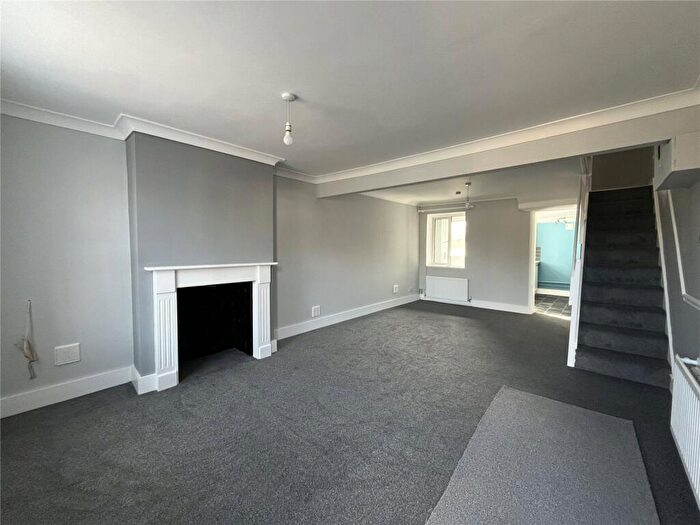 2 Bedroom End Of Terrace House To Rent In Gladstone Terrace, Wick, Littlehampton, West Sussex, BN17