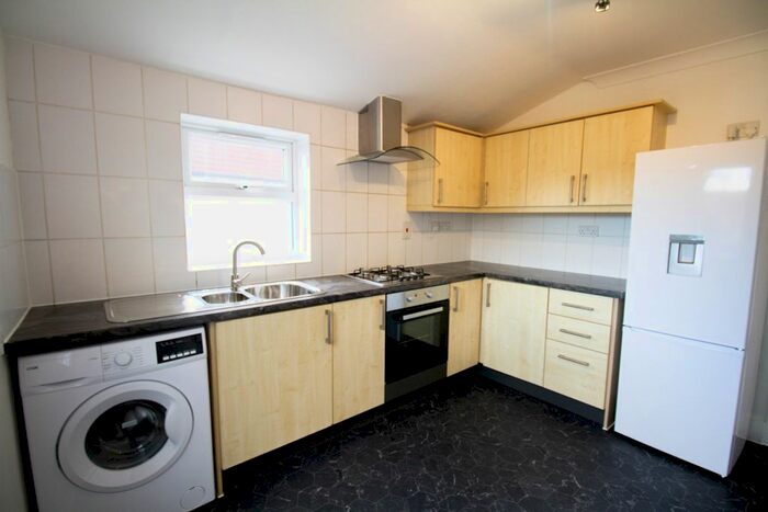 1 Bedroom Flat To Rent In Sunnyside Road, Ilford, IG1
