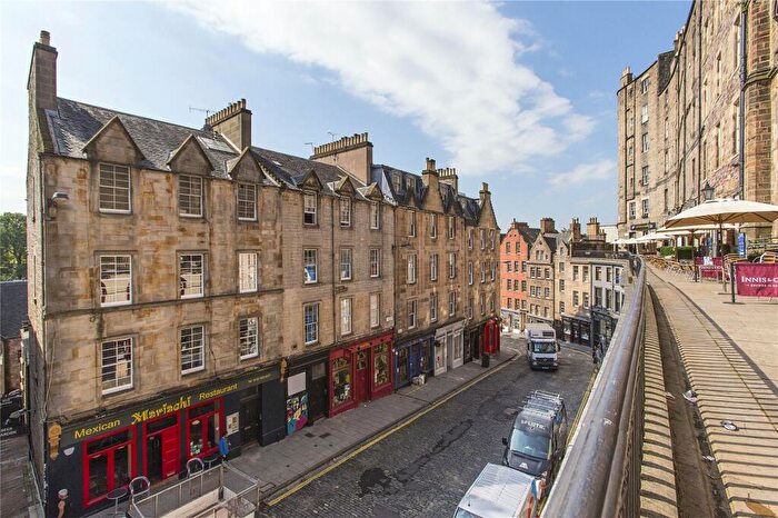 3 Bedroom Flat To Rent In Victoria Street, Grassmarket, Edinburgh, EH1