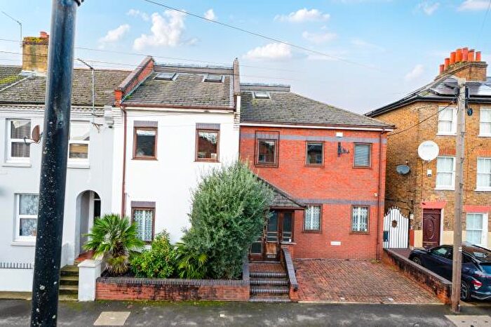 Property For Sale In Park Street, Slough, SL1