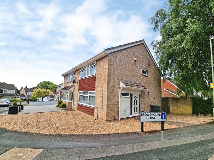 4 Bedroom Semi-Detached House To Rent In Arundel Road, SO50