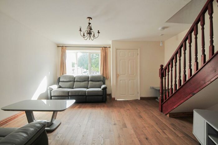 3 Bedroom Town House To Rent In Bed House – Hale Lane, Failsworth, Mancheste, M35