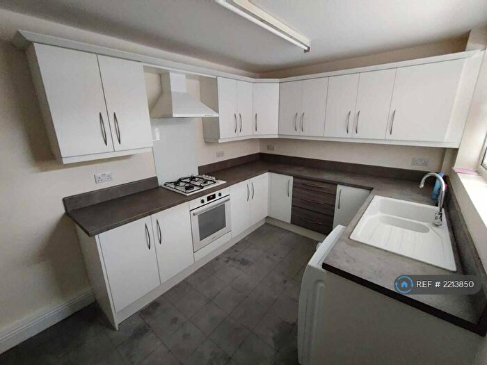 3 Bedroom Terraced House To Rent In York Street, Jarrow, NE32