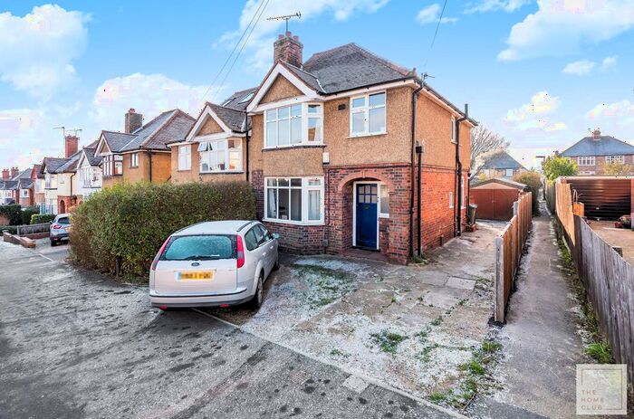 1 Bedroom Flat To Rent In Byrefield Road, Guildford, GU2