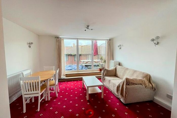 2 Bedroom Flat To Rent In Caledonian Road, London, N1