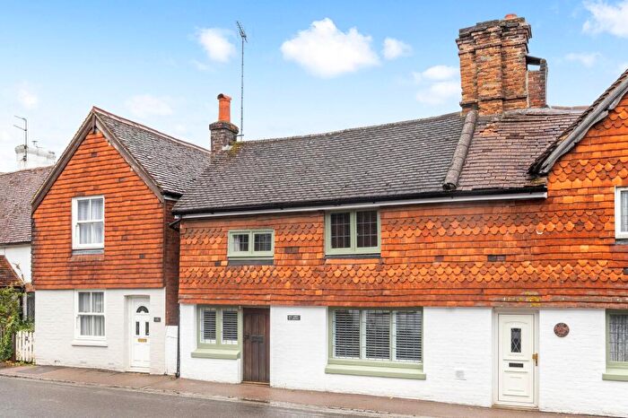 3 Bedroom Cottage For Sale In High Street, Billingshurst, RH14