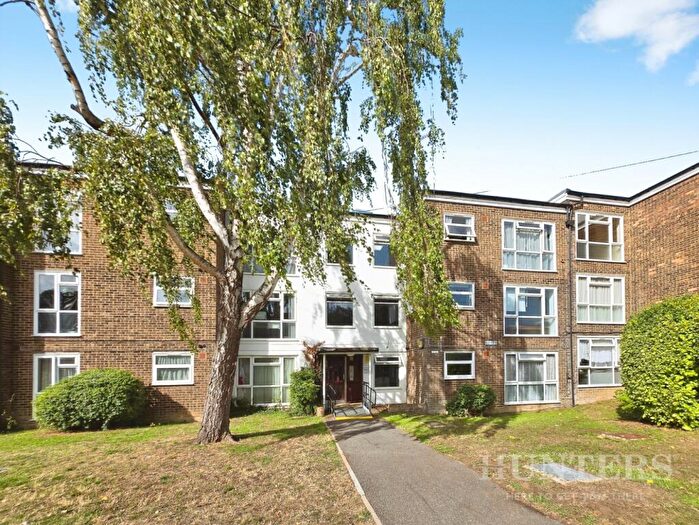 1 Bedroom Flat For Sale In Brunswick Road, Sutton, SM1