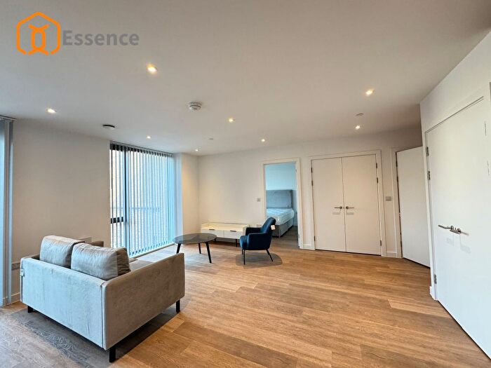 2 Bedroom Flat To Rent In Bromsgrove Street, Birmingham, B5