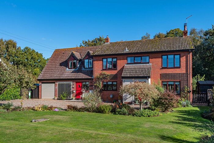 5 Bedroom Detached House For Sale In Norwich Road, Tuttington, Norwich, NR11