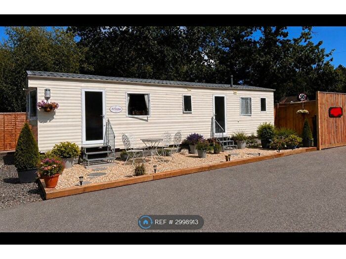 2 Bedroom Park Home To Rent In The Common, Cranbrook, TN17