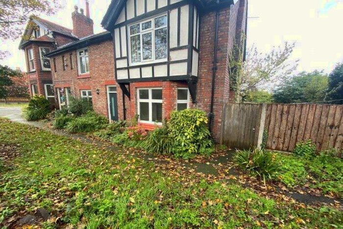 2 Bedroom Flat To Rent In Marine Park, Wirral, CH48