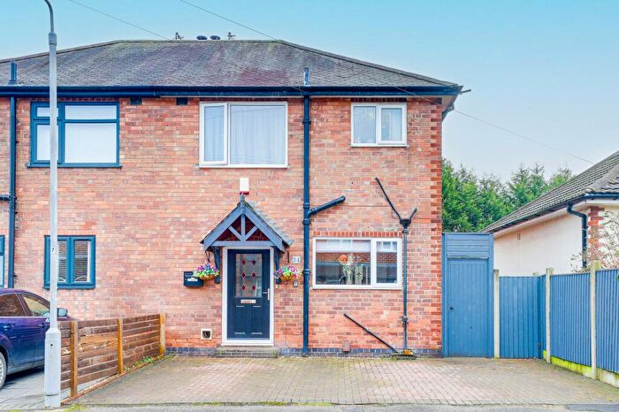 3 Bedroom Semi-Detached House For Sale In Chesterfield Drive, Burton Joyce, NG14