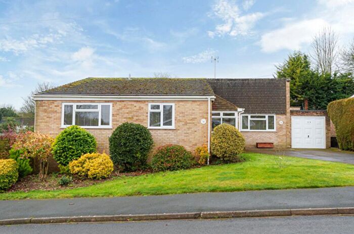 4 Bedroom Detached Bungalow For Sale In Lambourne Way, Thruxton, Andover, SP11
