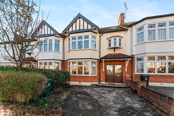 4 Bedroom Terraced House To Rent In Colebrooke Drive, Wanstead, E11