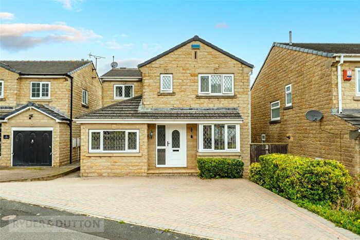 4 Bedroom Detached House For Sale In Warneford Road, Huddersfield, West Yorkshire, HD4