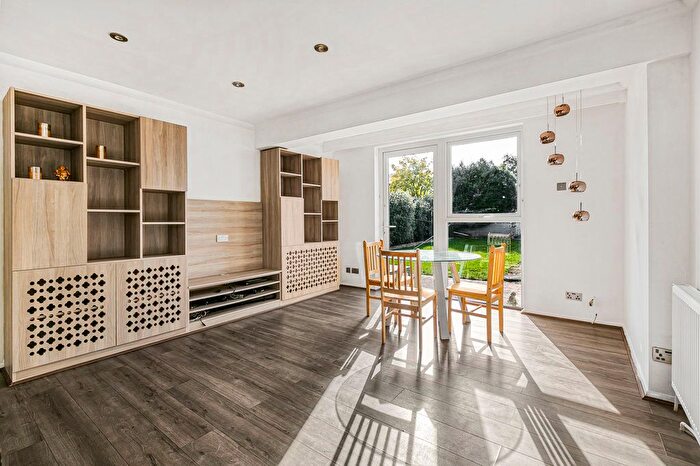 2 Bedroom Bungalow To Rent In Waverley Avenue, Twickenham, TW2