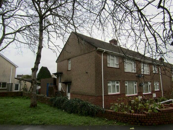 1 Bedroom Flat To Rent In Heol Y Ffin, Trebanos, Pontardawe, Swansea, City And County Of Swansea. SA8