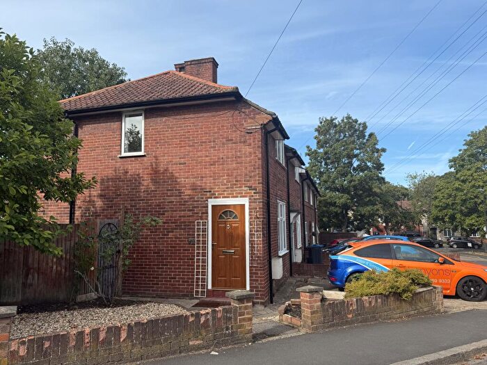 2 Bedroom End Of Terrace House To Rent In Chester Gardens, Morden, Merton, SM4