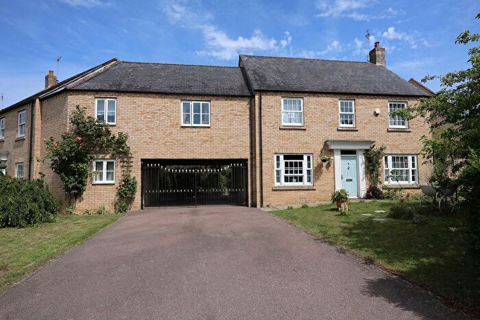 5 Bedroom Property For Sale In Darwin Close, Ely, CB6