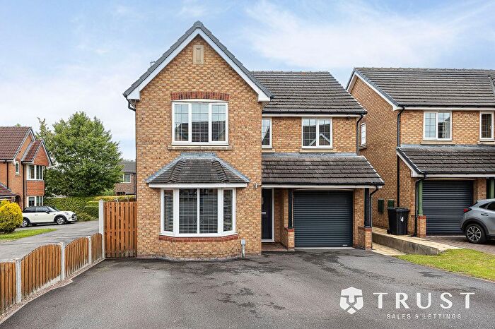 4 Bedroom Detached House For Sale In Brow Wood Road, Birstall, WF17