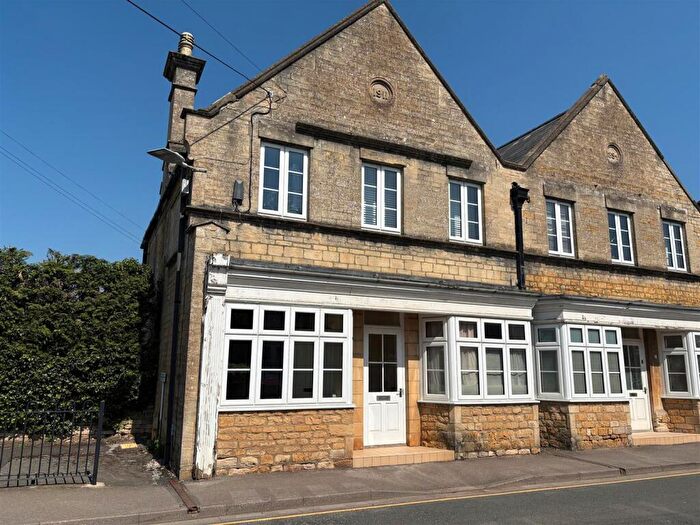Flat To Rent In Farmers, Lansdowne, Bourton-on-the-Water, GL54