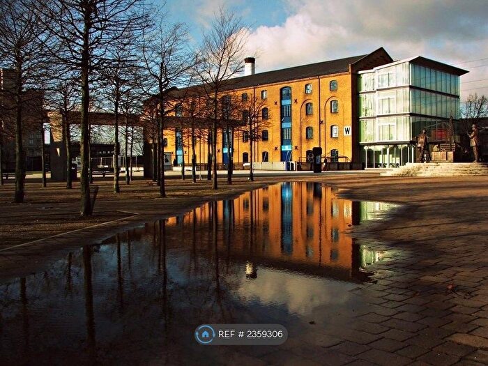 2 Bedroom Flat To Rent In Warehouse W, London, E16