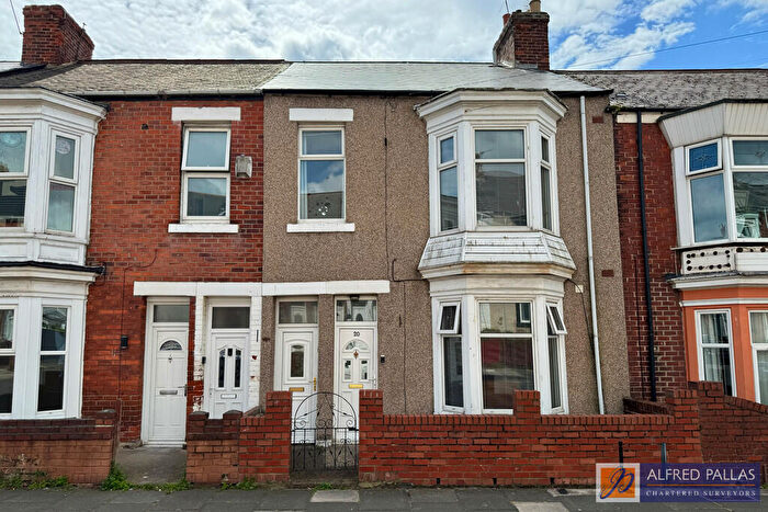 3 Bedroom Flat For Sale In Julian Street, Lawe Top, NE33