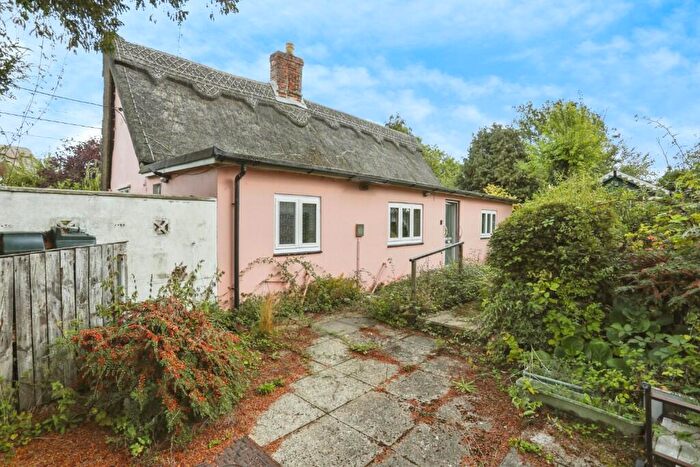 3 Bedroom Cottage For Sale In Brettenham Road, IP7