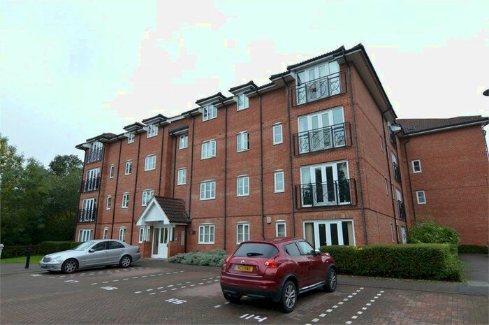 2 Bedroom Flat To Rent In Winnipeg Way, Broxbourne, EN10
