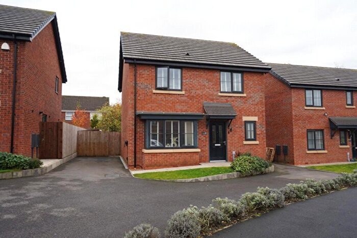 3 Bedroom Detached House For Sale In Burnham Close, Leyland, Lancashire, PR25