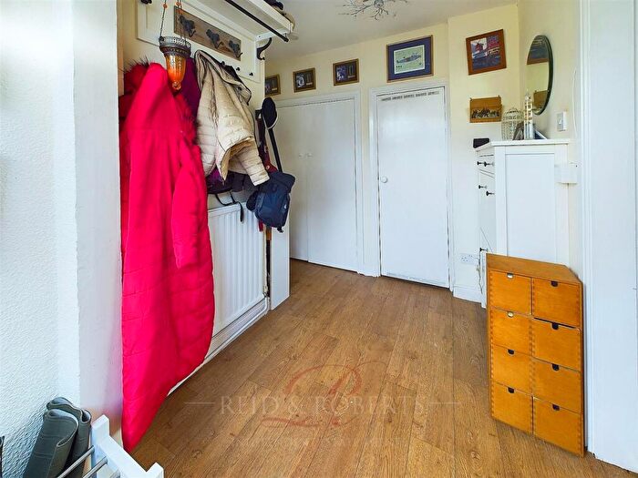 2 Bedroom Detached Bungalow For Sale In Beechwood Close, Mold, CH7