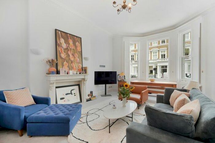 2 Bedroom Maisonette To Rent In Onslow Gardens, London, SW7