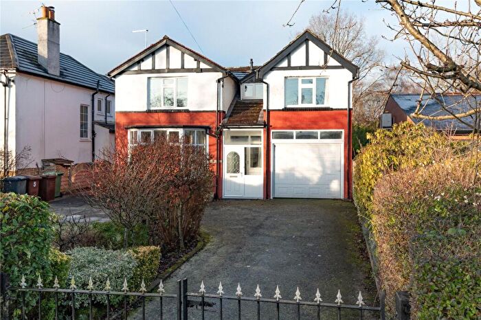 4 Bedroom Detached House For Sale In Whinfield, Leeds, West Yorkshire, LS16