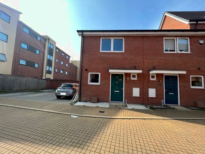 2 Bedroom Semi-Detached House To Rent In Cubitt Street, Aylesbury, HP19