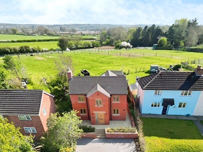 3 Bedroom Detached House For Sale In Ashorne, CV35