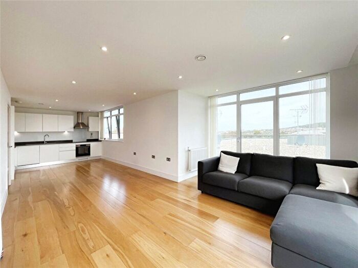3 Bedroom Penthouse For Sale In Grove Place, London, SE9