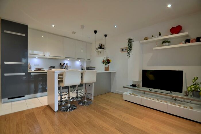 1 Bedroom Flat To Rent In Conington Road London, SE13