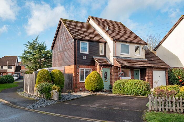 1 Bedroom Semi Detached House For Sale In Mallard Close, Andover, SP10