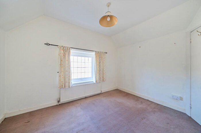 3 Bedroom Terraced House For Sale In Throop Road, Templecombe, Somerset, BA8