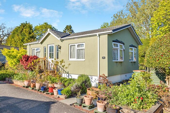 2 Bedroom Park Home For Sale In Horsham Road, Dorking, RH5