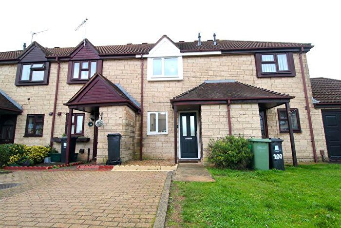 2 Bedroom Terraced House For Sale In Sherbourne Avenue, Bradley Stoke, BS32