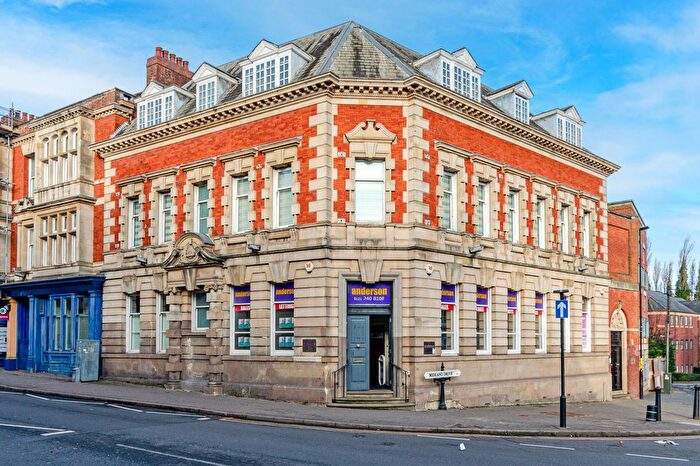 2 Bedroom Flat To Rent In High Street, Sutton Coldfield, B72