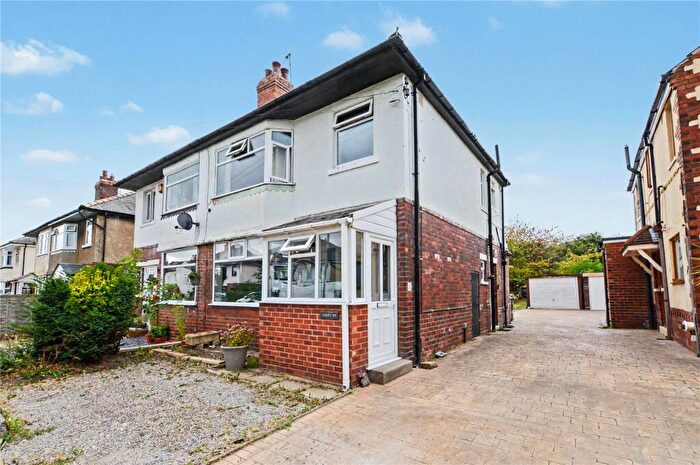 3 Bedroom Semi-Detached House For Sale In Willans Avenue, Rothwell, Leeds, West Yorkshire, LS26