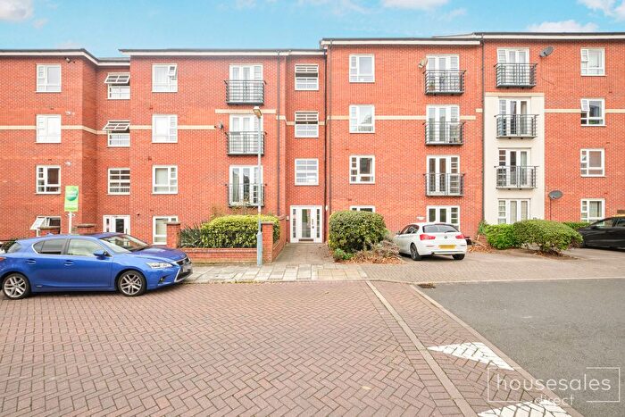 2 Bedroom Flat For Sale In Tower Road Erdington, Birmingham, B23