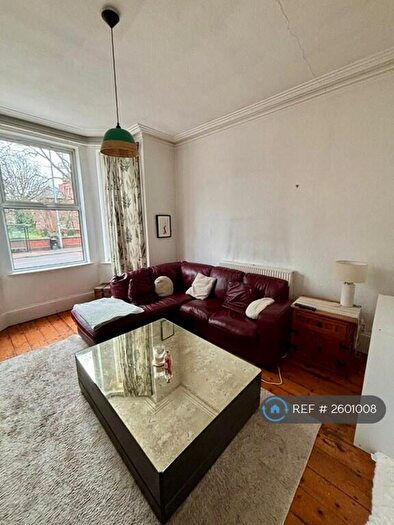 2 Bedroom Flat To Rent In Withington, Manchester, M20