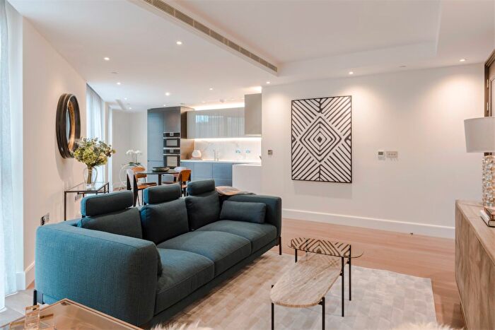 2 Bedroom Flat To Rent In Warwick Lane, London, W14