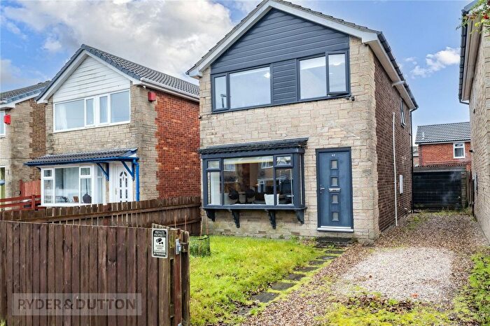 3 Bedroom Detached House For Sale In Ashfield Drive, Halifax, West Yorkshire, HX3