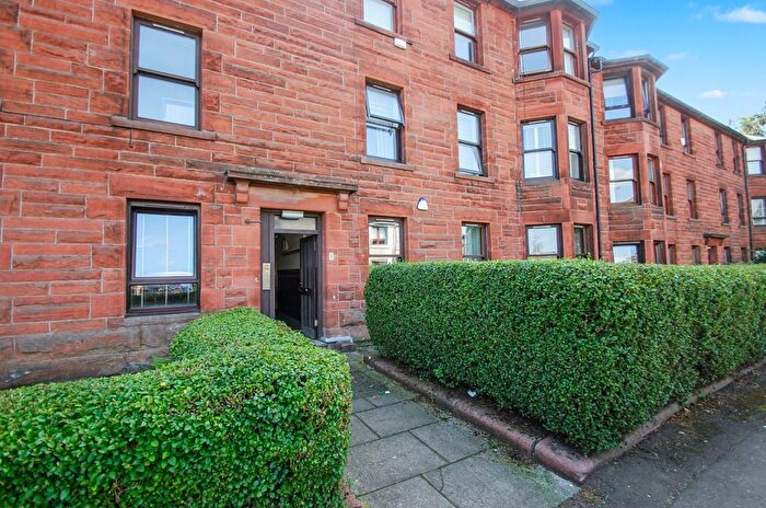 3 Bedroom Flat For Sale In Barlogan Avenue, Glasgow, City Of Glasgow, G52
